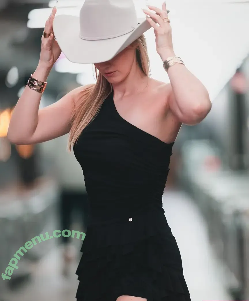 Sjokz nude photo #1495 (Eefje Depoortere / eefjah)