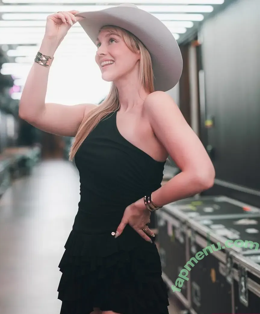 Sjokz nude photo #1496 (Eefje Depoortere / eefjah)