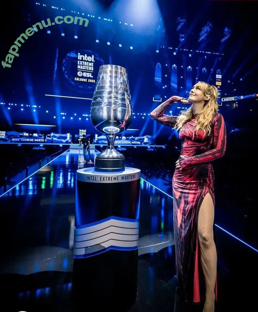 Sjokz nude photo #1555 (Eefje Depoortere / eefjah)