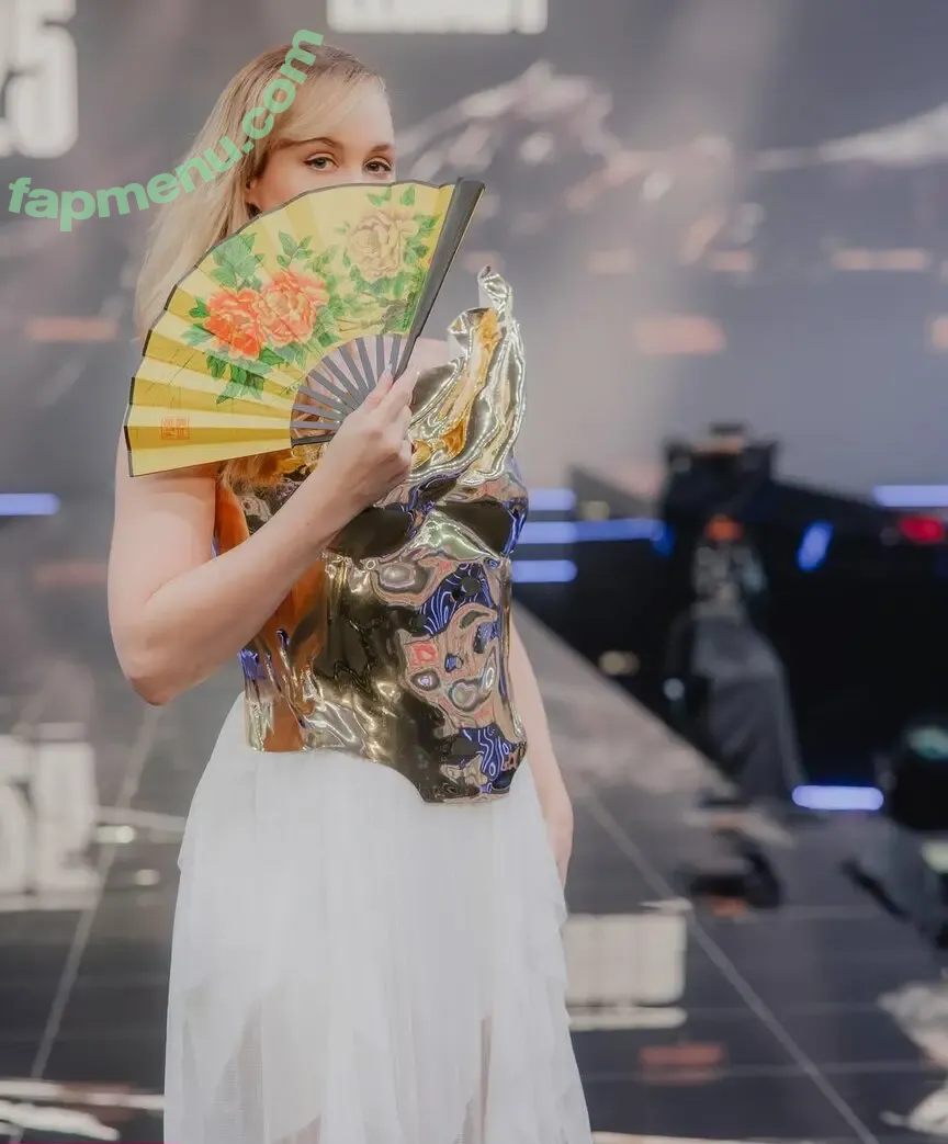 Sjokz nude photo #1691 (Eefje Depoortere / eefjah)