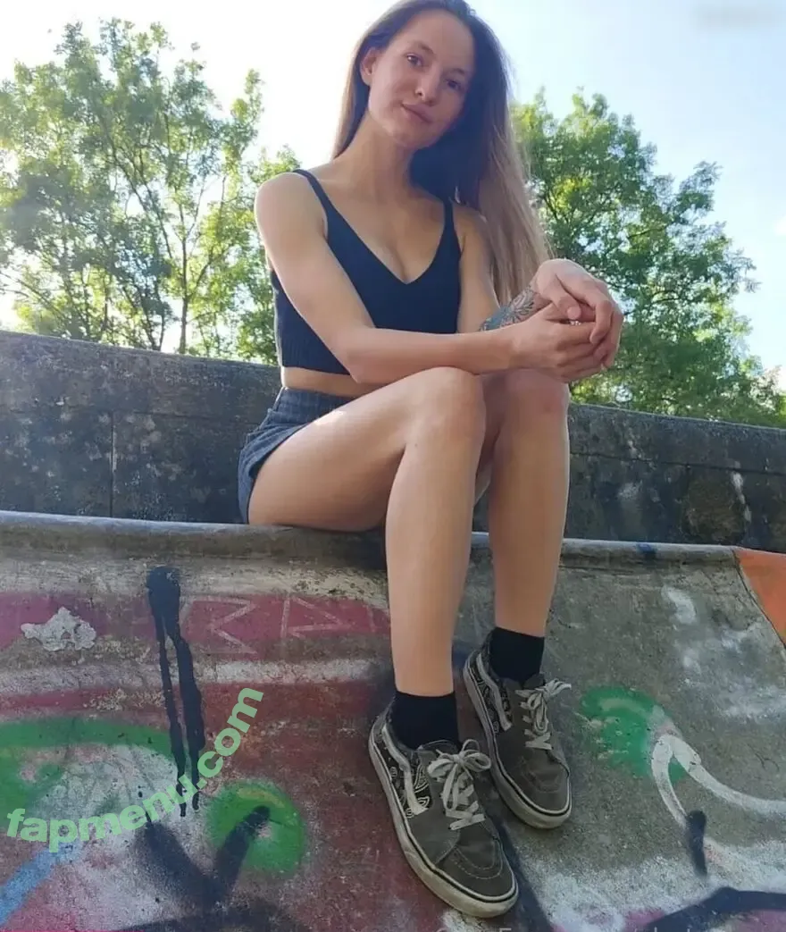 skaterbae nude photo #0001 (skaterbae)