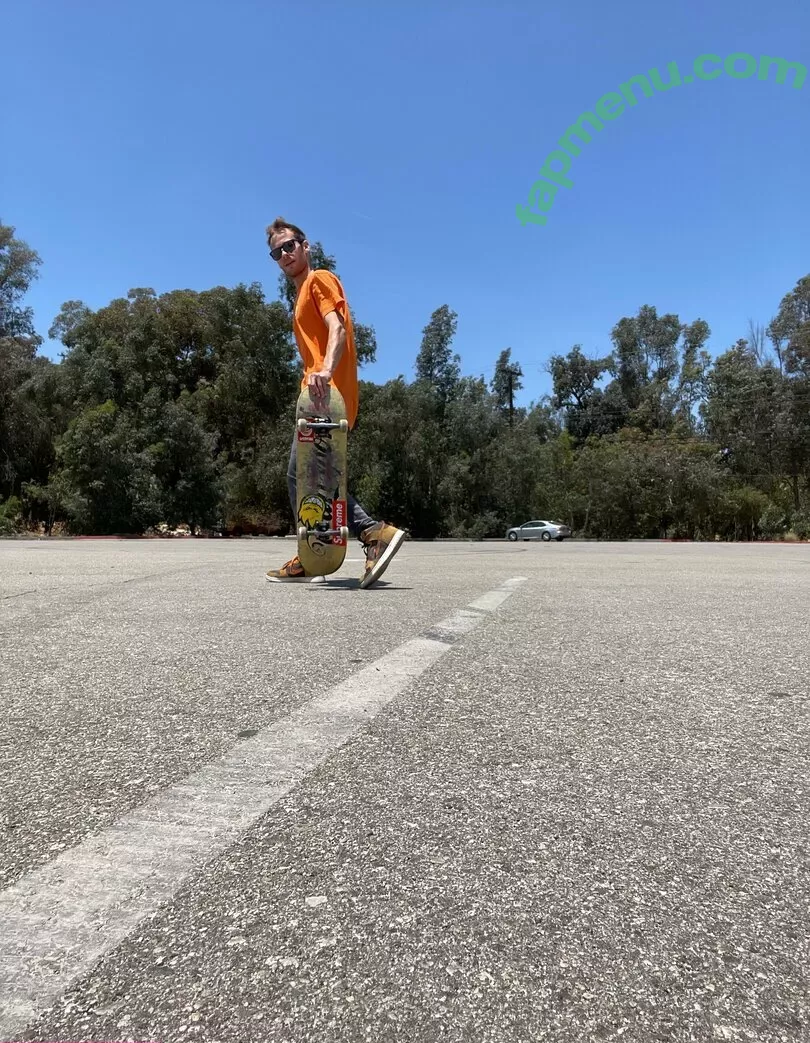 skaterrboi nude photo #0027 (skaterrboyy20)