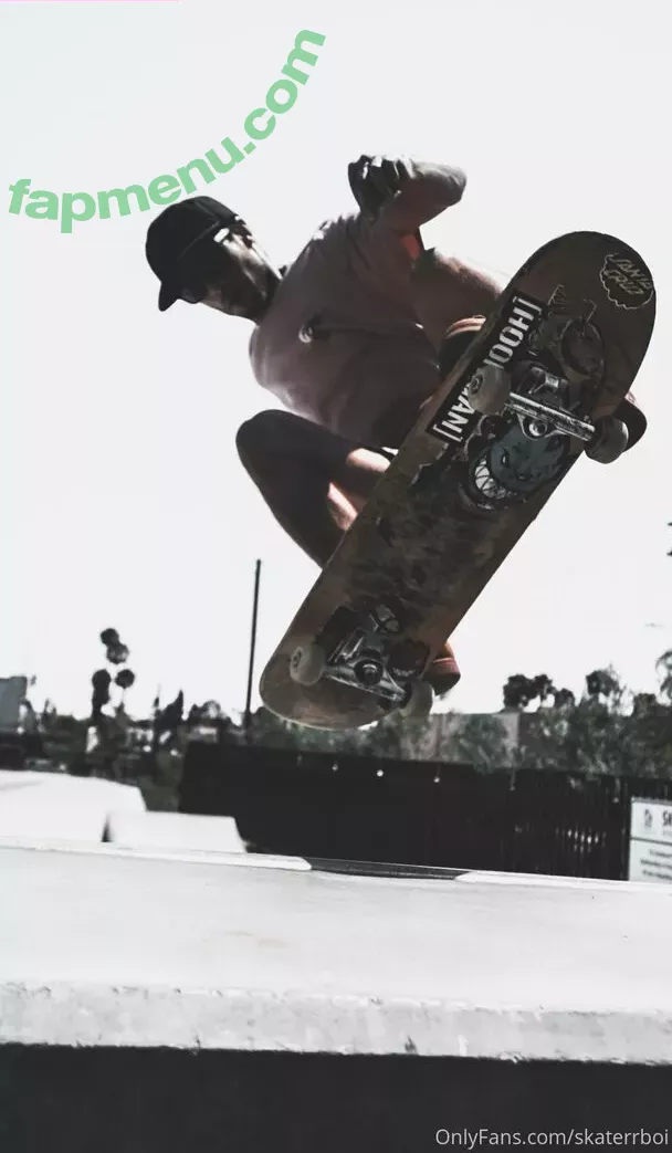 skaterrboi nude photo #0032 (skaterrboyy20)