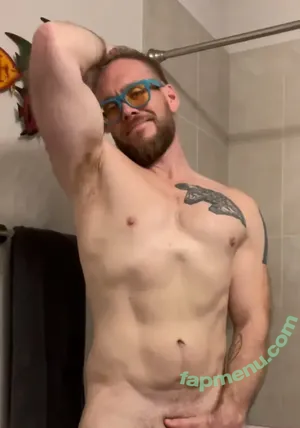  nude photo #0004