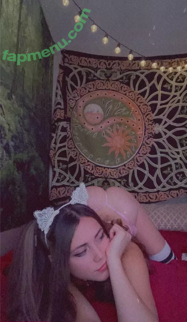 skittii nude photo #0006 (s_kittii_)
