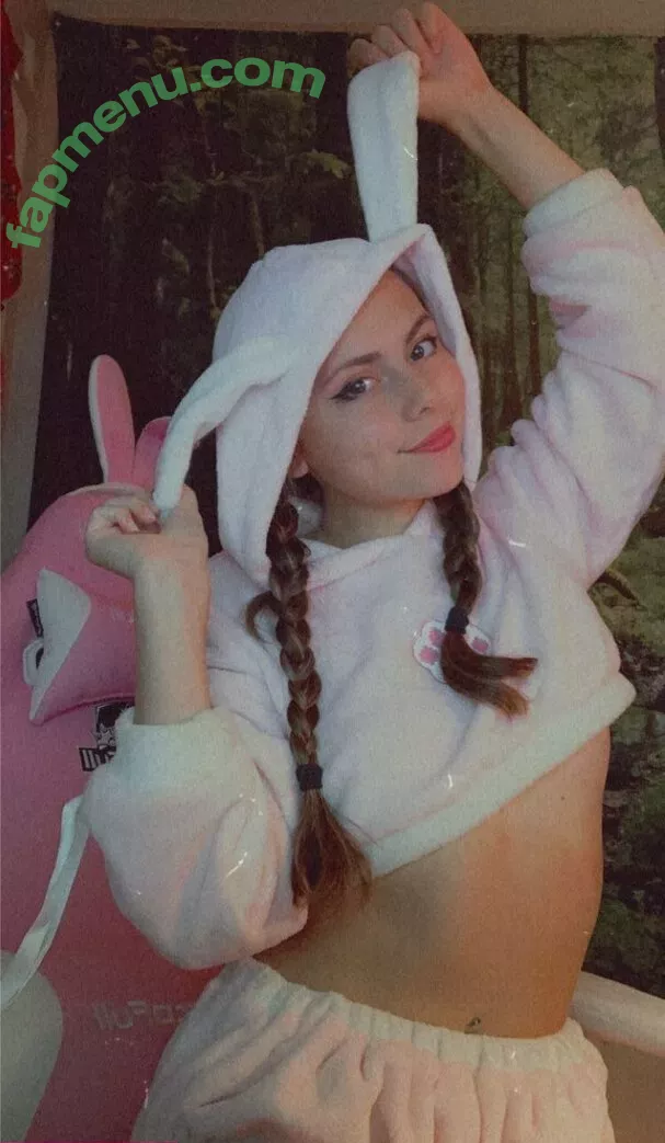skittii nude photo #0139 (s_kittii_)