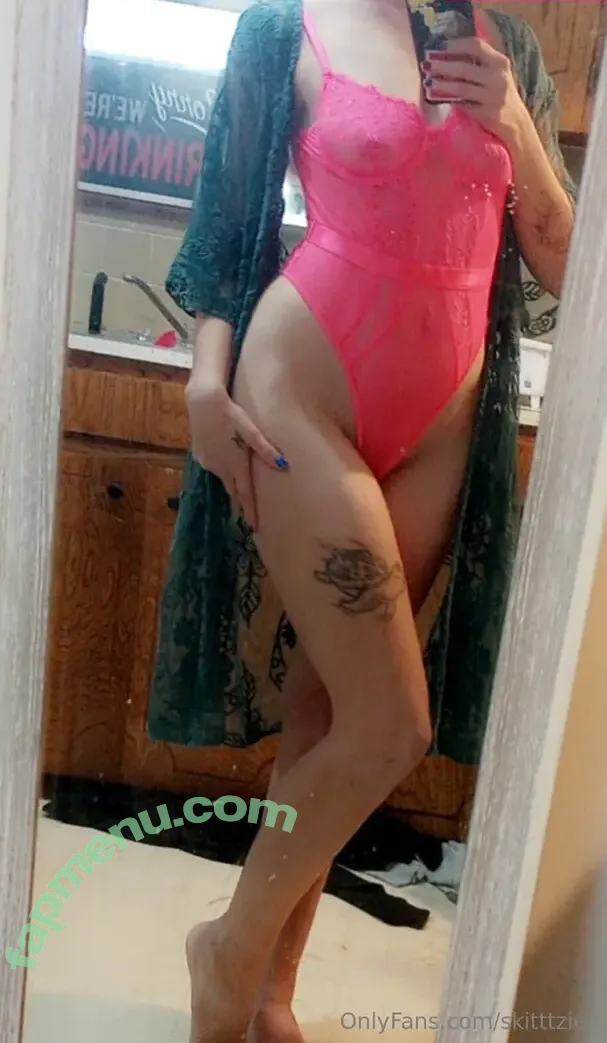 skitttziez nude photo #0126 (mzskittlez)