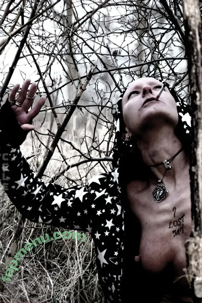 Sklavin Meehr nude photo #0094 (meehr.kunstwerk)