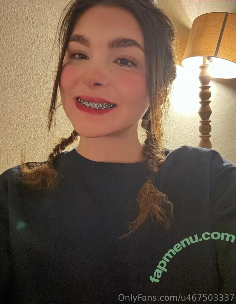 skuishiiiposr nude photo #0006 (skuishiiiposr)