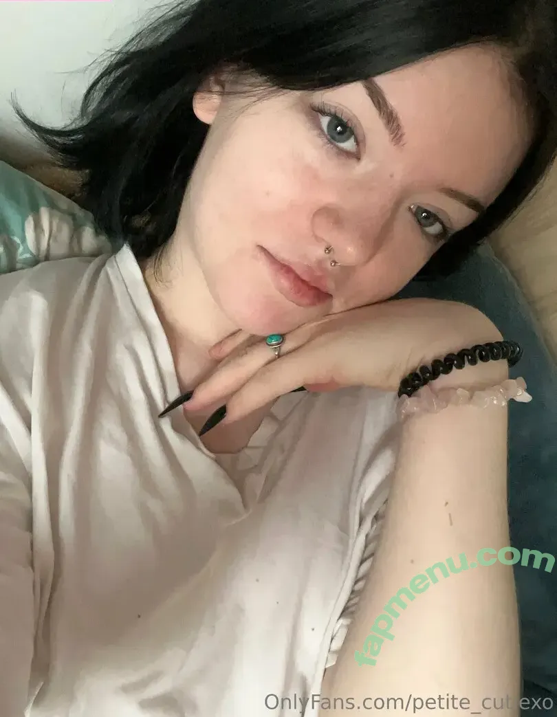 sky_cutiiexx nude photo #0020 (sky_cutiiexx)
