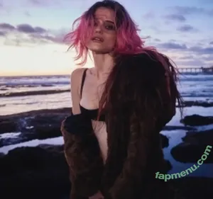 Sky Ferreira / skyferreira nude photo #0043