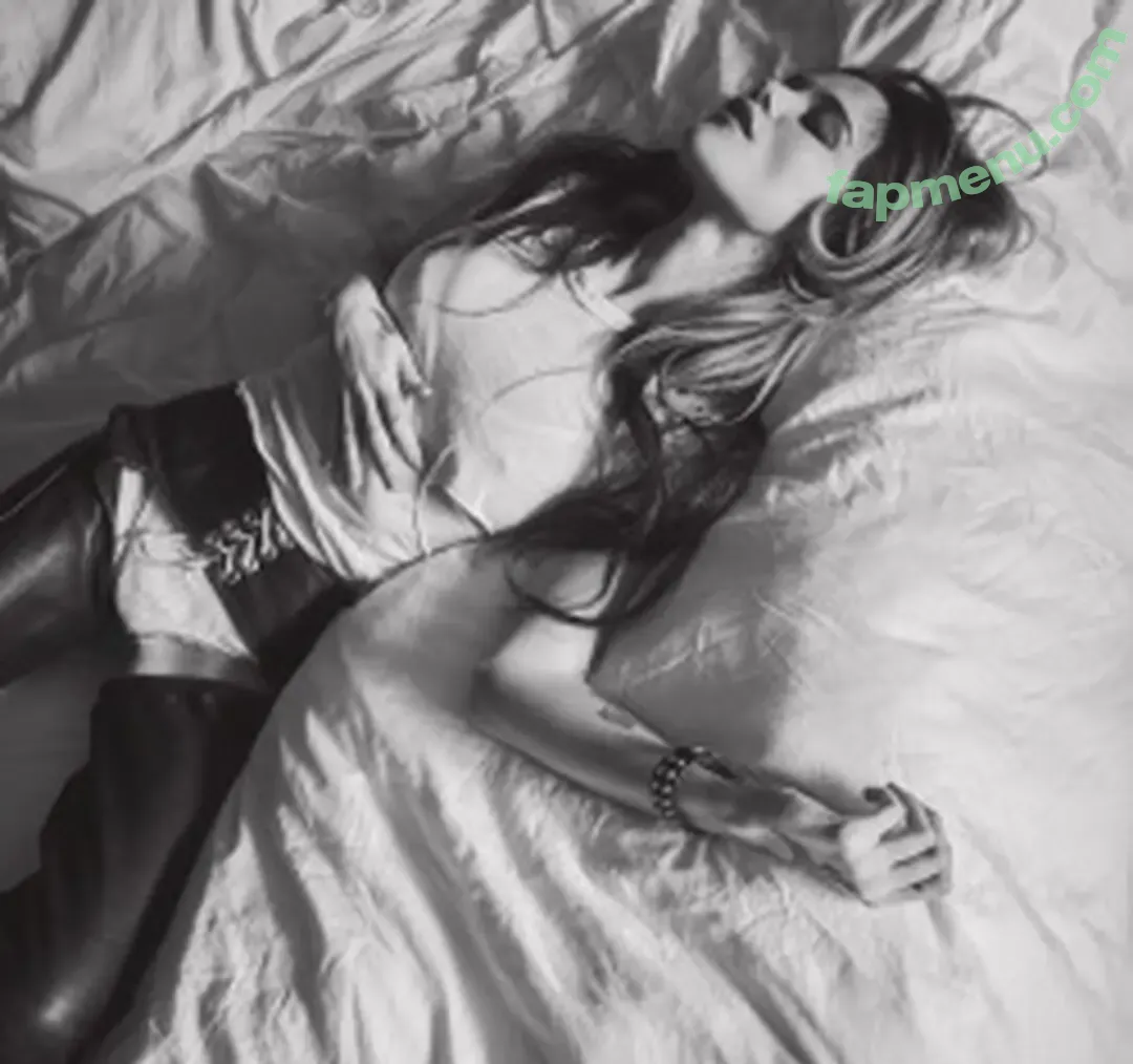 Sky Ferreira nude photo #0045 (skyferreira)