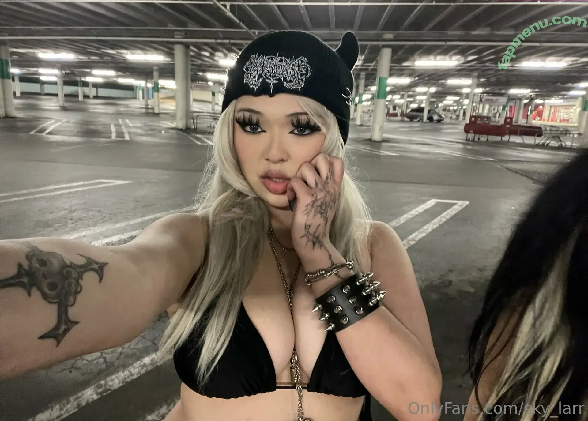 sky_larr nude photo #0040 (VeilSorceress / sky_lar_)