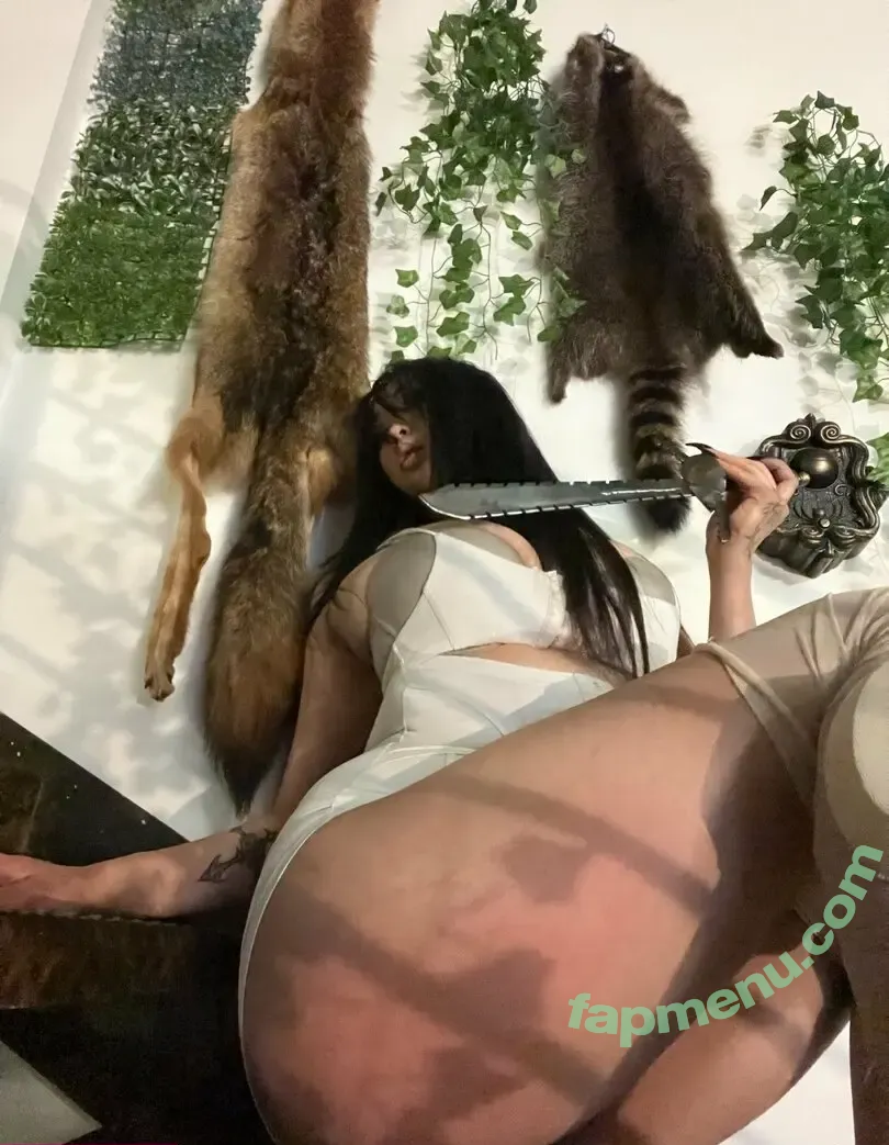 sky_larr nude photo #0051 (VeilSorceress / sky_lar_)