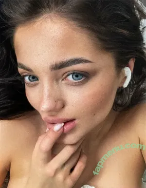  nude photo #0007