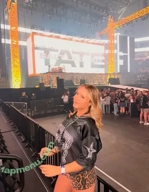 Sky Naomi Smith / skynaomismith nude photo #0038