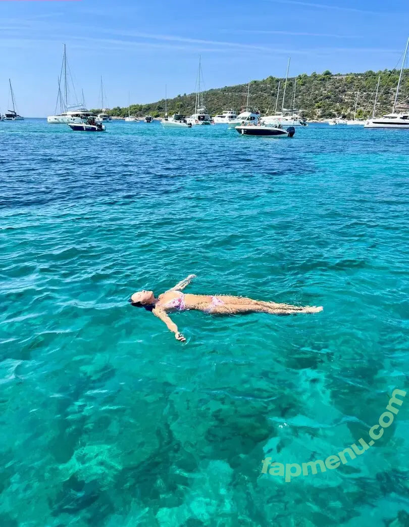 Sky Naomi Smith nude photo #0034 (skynaomismith)