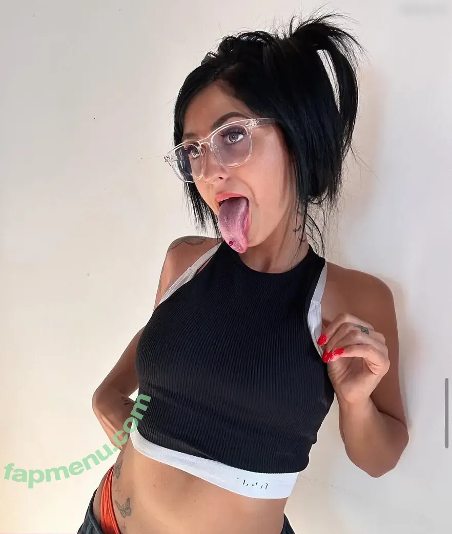 Skye Coccarelli nude photo #0001 (Skye Coccarelli)
