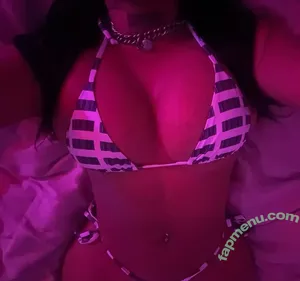 Skye Morales / Singer / skyemorales / skymylesnyc nude photo #0018