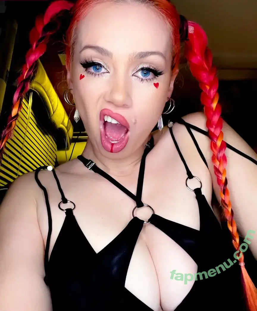 Skye Sweetnam nude photo #0057 (skye.sweetnam)