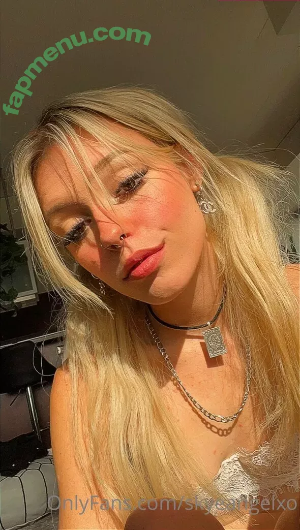 skyeangelxo nude photo #0091 (skyeangelxo)