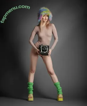 skyebarryblast / lulutrxie nude photo #0012