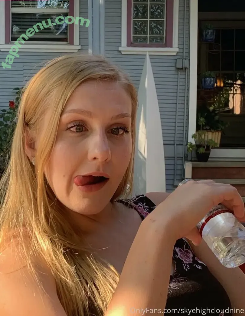 skyehighcloudnine nude photo #0019 (skyehighcloudnine)