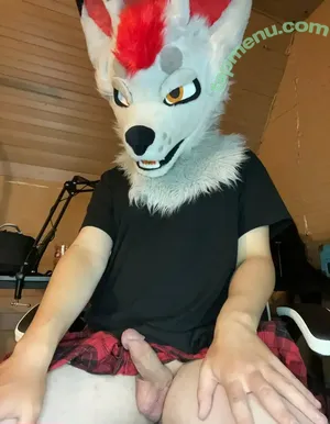skyethefoxad / skyethefirefox nude photo #0002