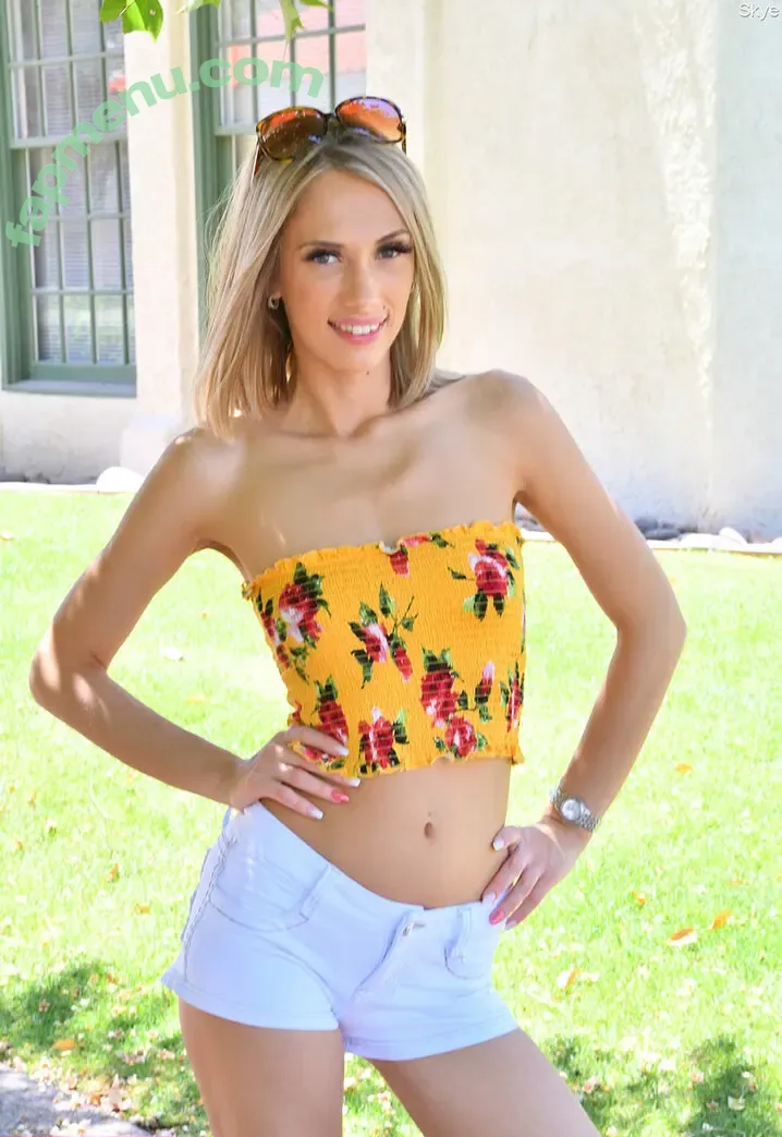 Skyewhite nude photo #0009 (Skyewhite)
