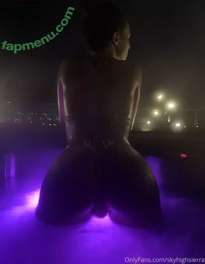 SkyHighSierra nude photo #0143 (SkyHighSierra)