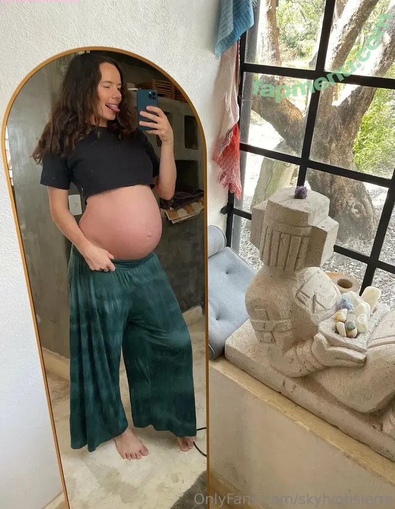 SkyHighSierra nude photo #0689 (SkyHighSierra)