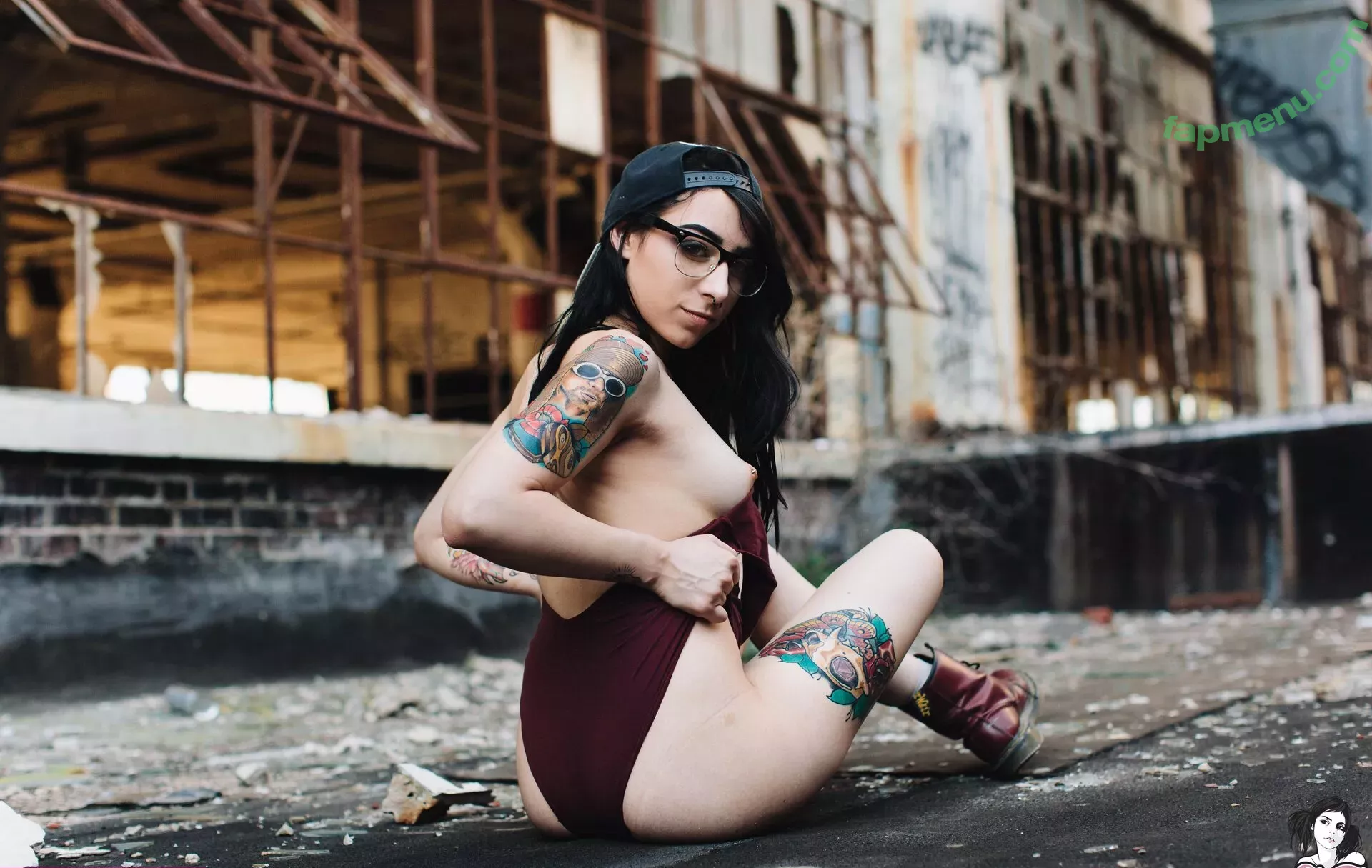 Skyhook Nova nude photo #0212 (SkyhookArt / skyhookarts / skyhooknova)