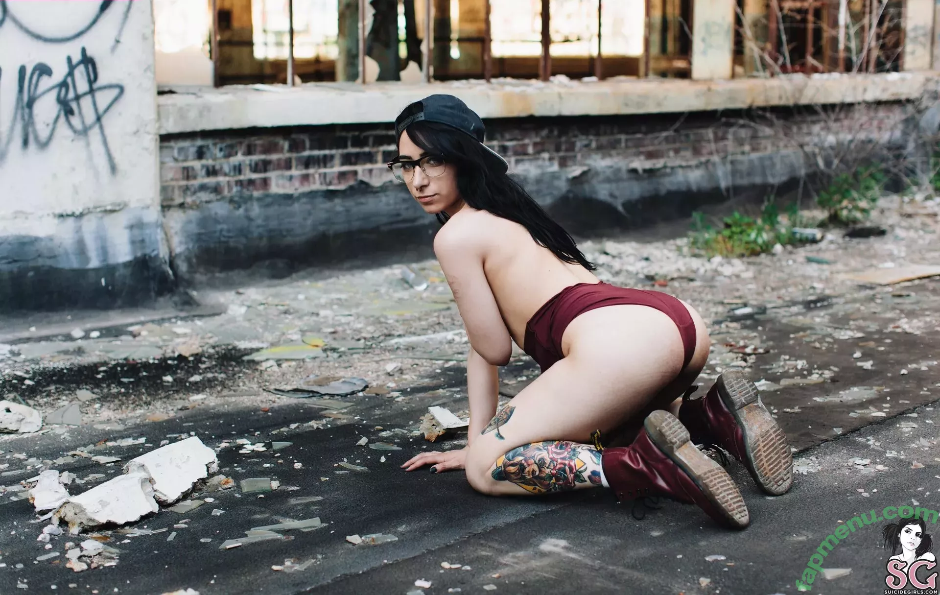 Skyhook Nova nude photo #0213 (SkyhookArt / skyhookarts / skyhooknova)