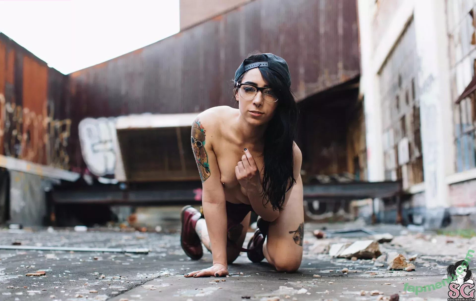 Skyhook Nova nude photo #0217 (SkyhookArt / skyhookarts / skyhooknova)