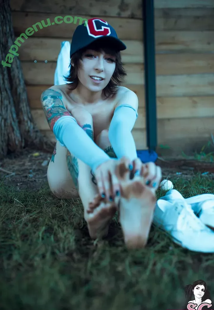 Skyhook Nova nude photo #0954 (SkyhookArt / skyhookarts / skyhooknova)