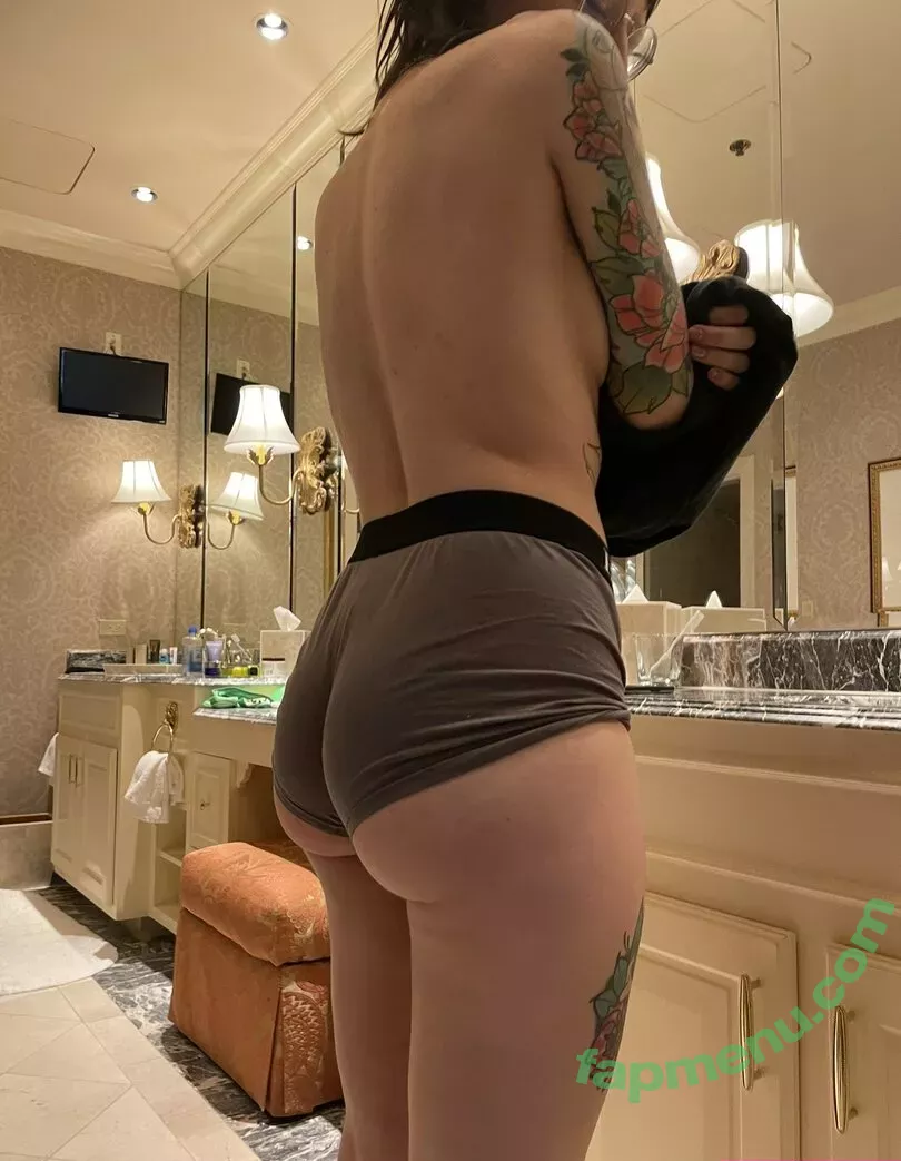 Skyhook Nova nude photo #0995 (SkyhookArt / skyhookarts / skyhooknova)