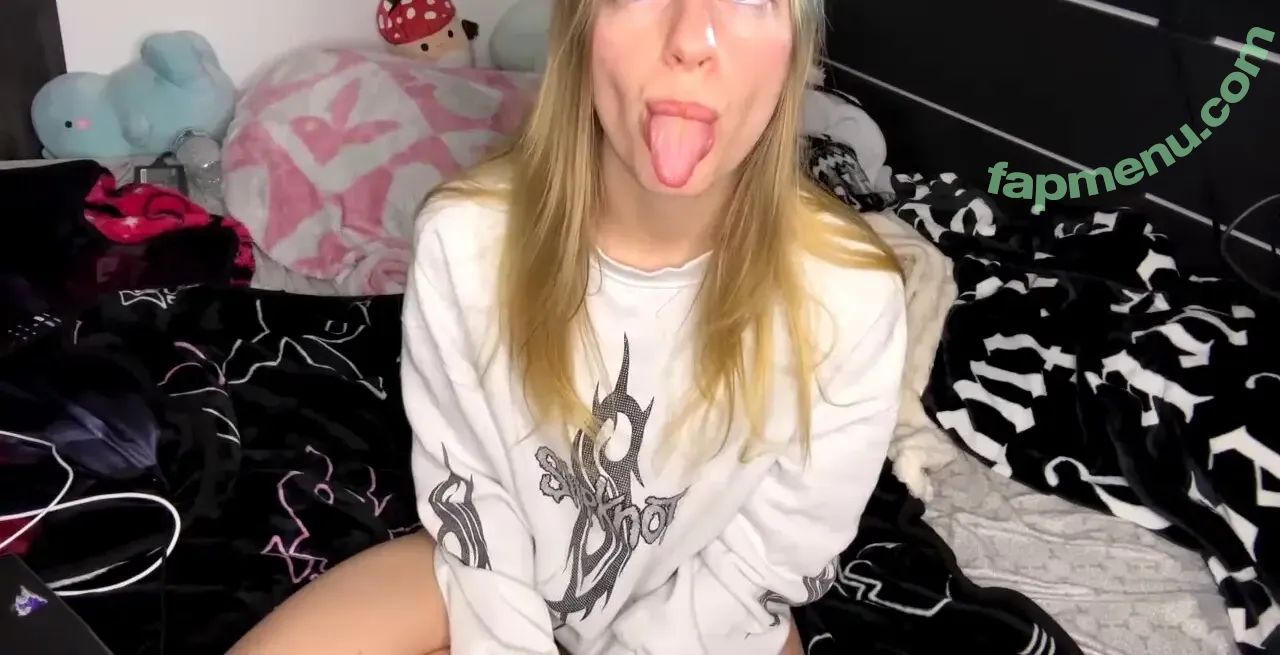 Skyiswoke nude photo #0007 (cel.lishh)