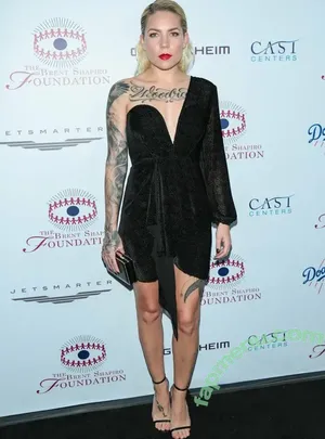 Skylar Grey / shxnannx / skylargrey nude photo #0143