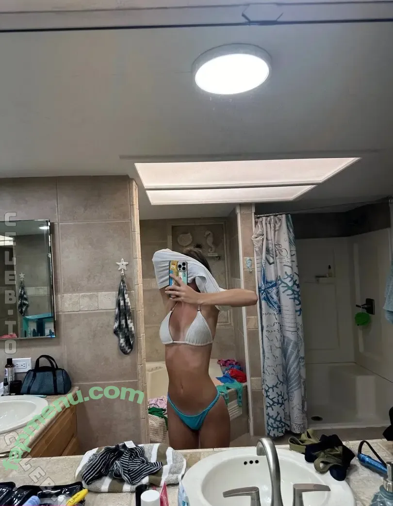 Skylar Martin nude photo #0184 (skylarnmartin / skyskysoflyy)