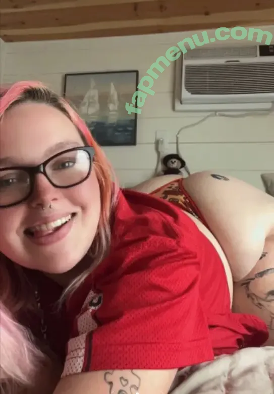 skylar.swallows nude photo #0040 (skylar.swallows420 / skylerswallow)