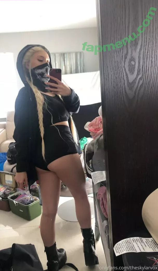 Skylar Vox nude photo #0985 (_skylarvox_ / onlyskylarvox / theskylarvox)