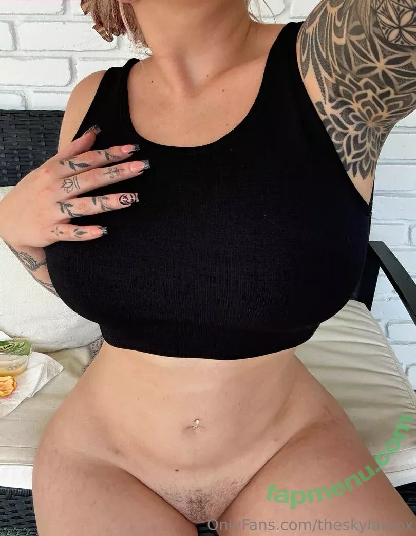 Skylar Vox nude photo #1036 (_skylarvox_ / onlyskylarvox / theskylarvox)