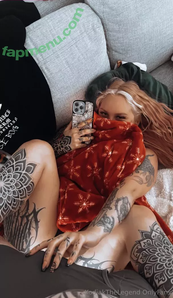 Skylar Vox nude photo #1037 (_skylarvox_ / onlyskylarvox / theskylarvox)