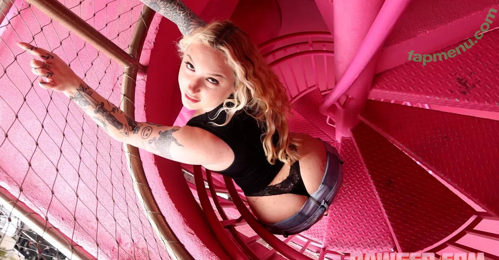 Skylar Vox nude photo #1057 (_skylarvox_ / onlyskylarvox / theskylarvox)