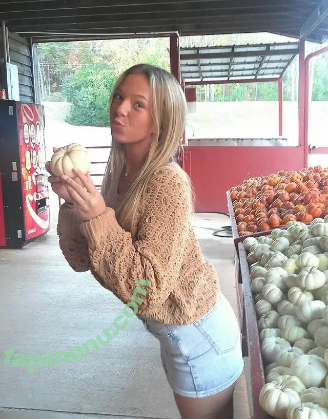 Skylaspamyy Alainza nude photo #0022 (skylaspamyy)