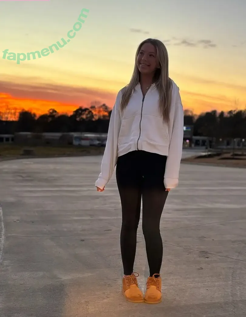 Skylaspamyy Alainza nude photo #0041 (skylaspamyy)