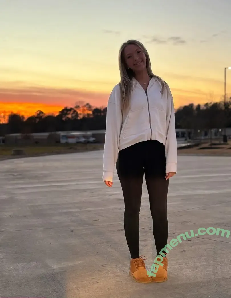 Skylaspamyy Alainza nude photo #0042 (skylaspamyy)