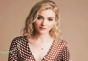 Skyler Samuels / skylersamuels nude photo #0017