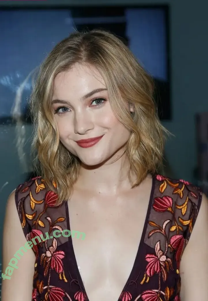 Skyler Samuels nude photo #0002 (skylersamuels)