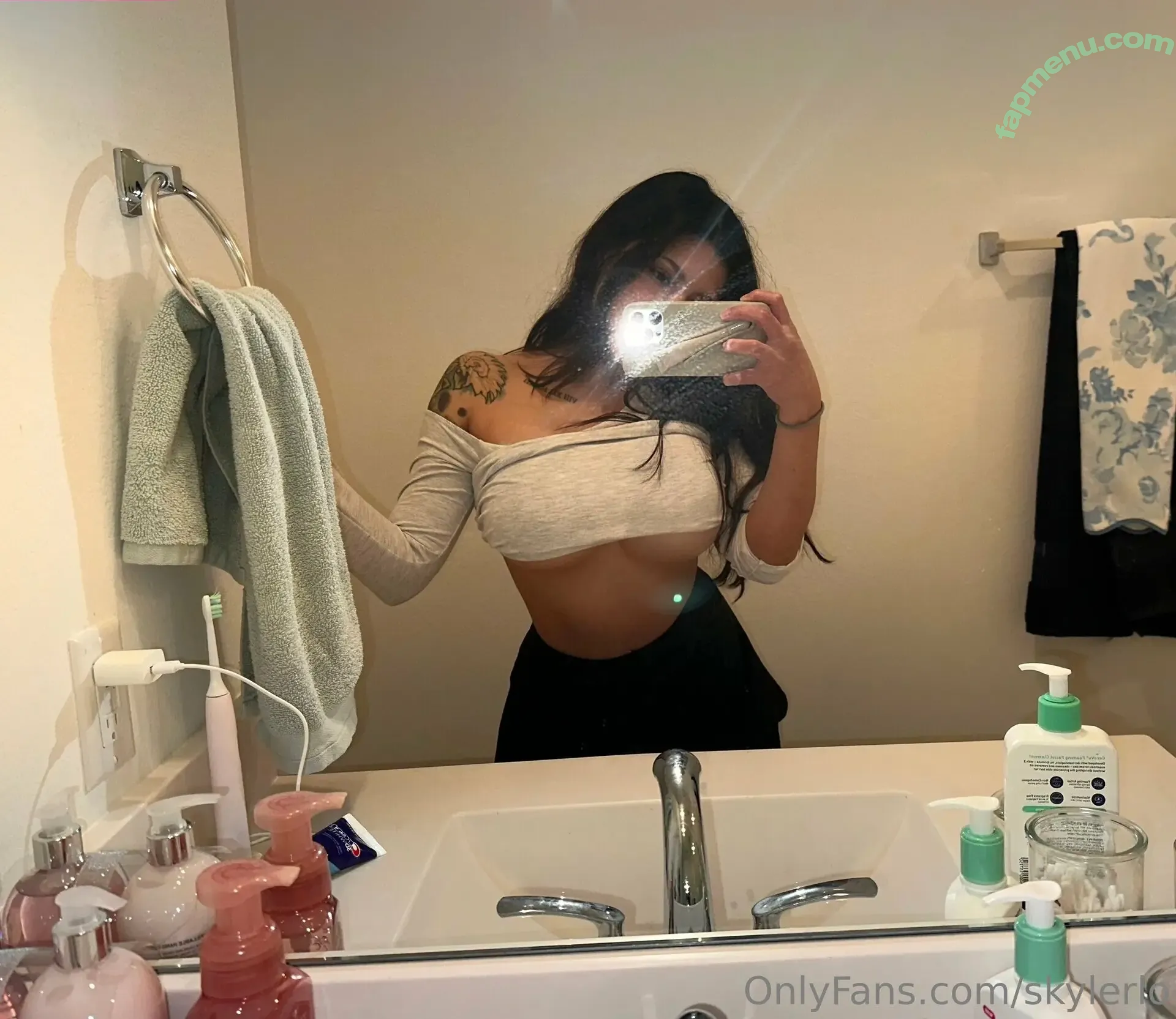 Skylerlo nude photo #0335 (skylerlo_ / skylerlo__)